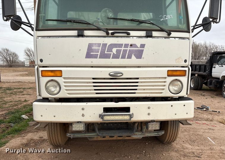 image for item EU4806 2003 Sterling SC8000 street sweeper truck