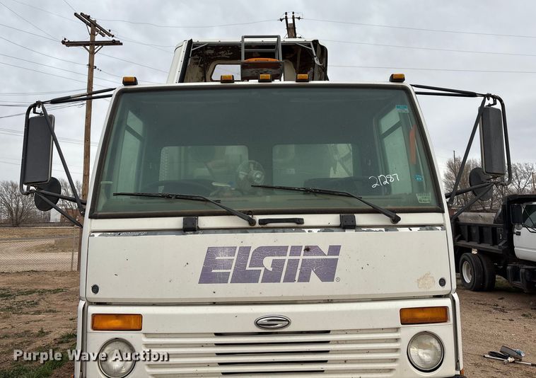 image for item EU4806 2003 Sterling SC8000 street sweeper truck