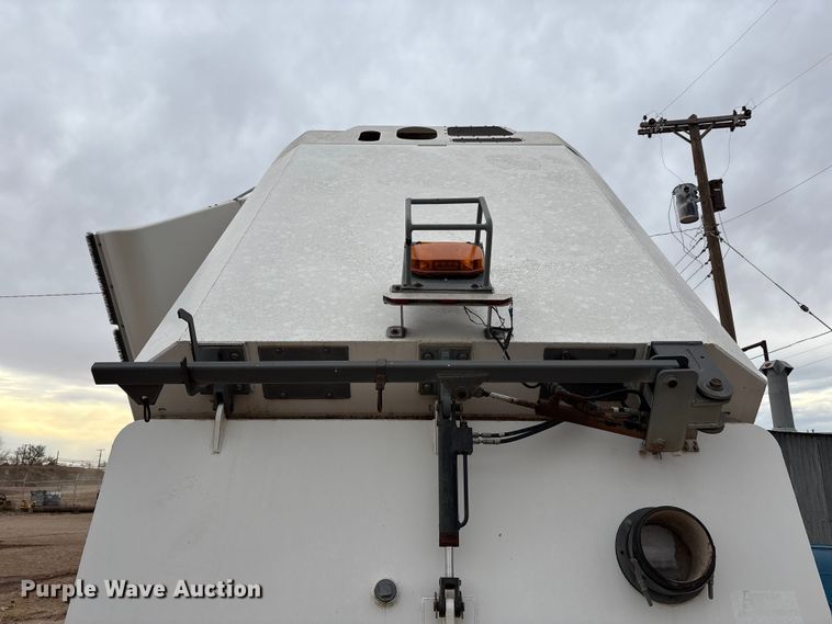 image for item EU4806 2003 Sterling SC8000 street sweeper truck