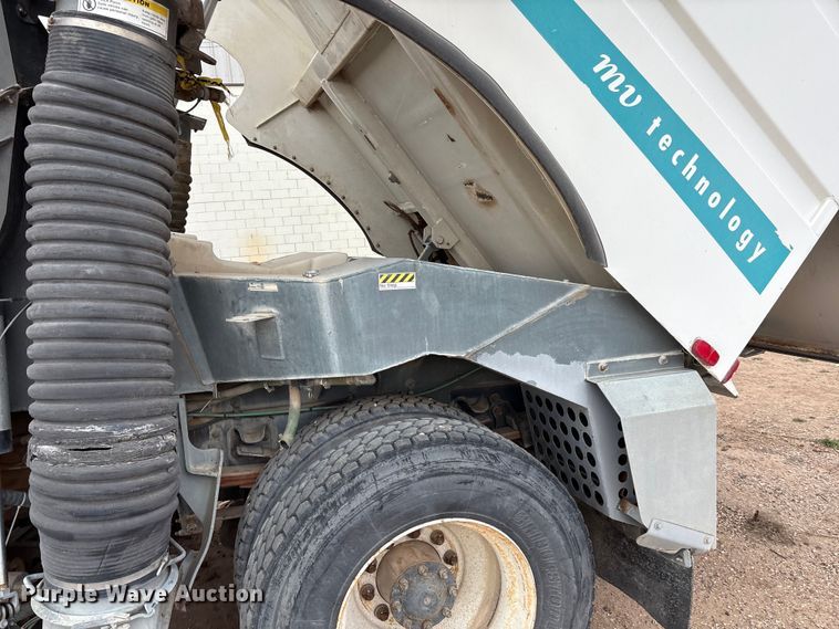 image for item EU4806 2003 Sterling SC8000 street sweeper truck