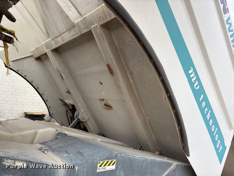 image for item EU4806 2003 Sterling SC8000 street sweeper truck