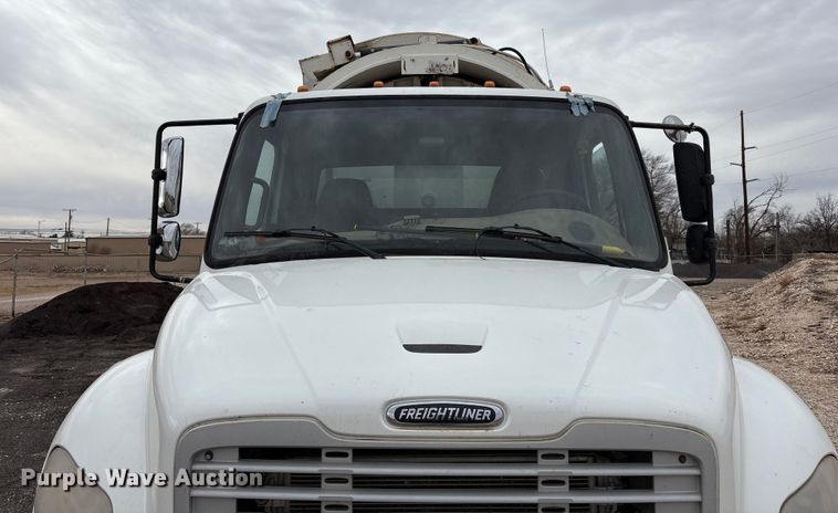 image for item EU4808 2014 Freightliner M2 refuse truck