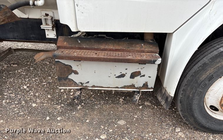 image for item EU4808 2014 Freightliner M2 refuse truck