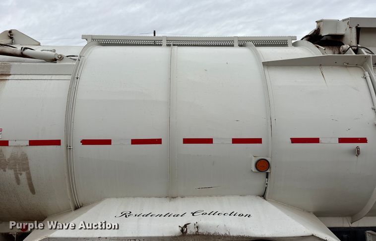 image for item EU4808 2014 Freightliner M2 refuse truck