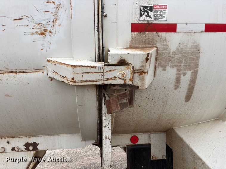 image for item EU4808 2014 Freightliner M2 refuse truck