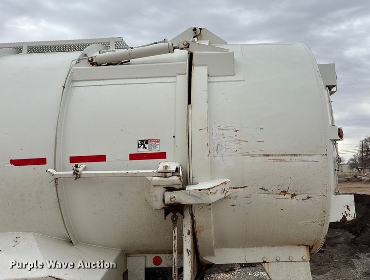 image for item EU4808 2014 Freightliner M2 refuse truck