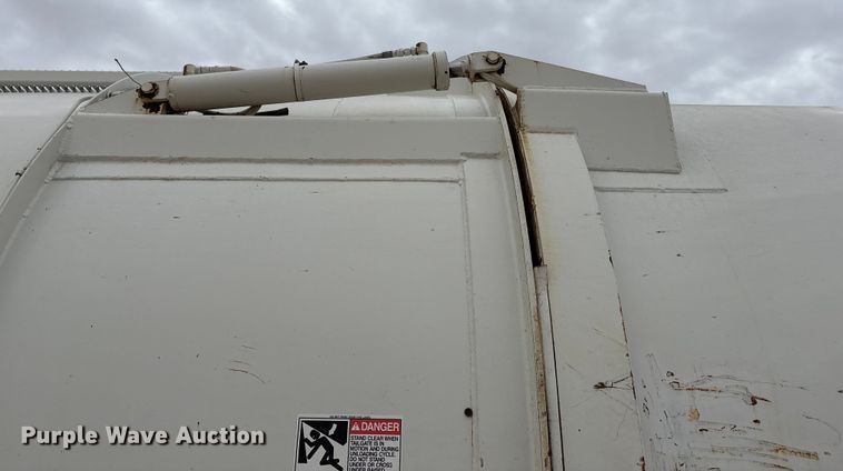 image for item EU4808 2014 Freightliner M2 refuse truck