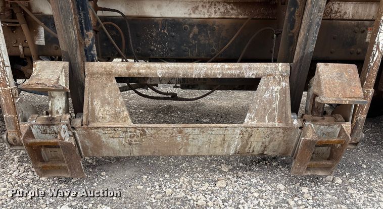 image for item EU4808 2014 Freightliner M2 refuse truck