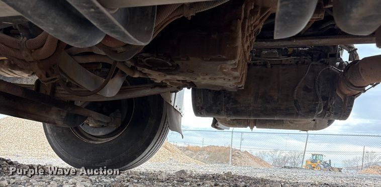 image for item EU4808 2014 Freightliner M2 refuse truck