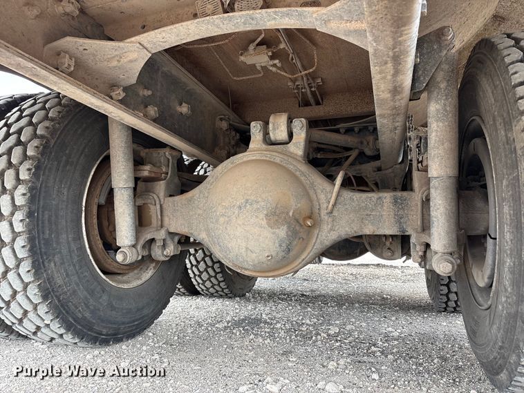 image for item EU4808 2014 Freightliner M2 refuse truck