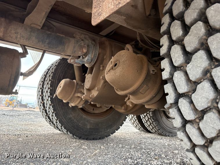 image for item EU4808 2014 Freightliner M2 refuse truck
