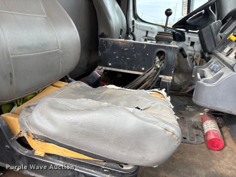 image for item EU4808 2014 Freightliner M2 refuse truck