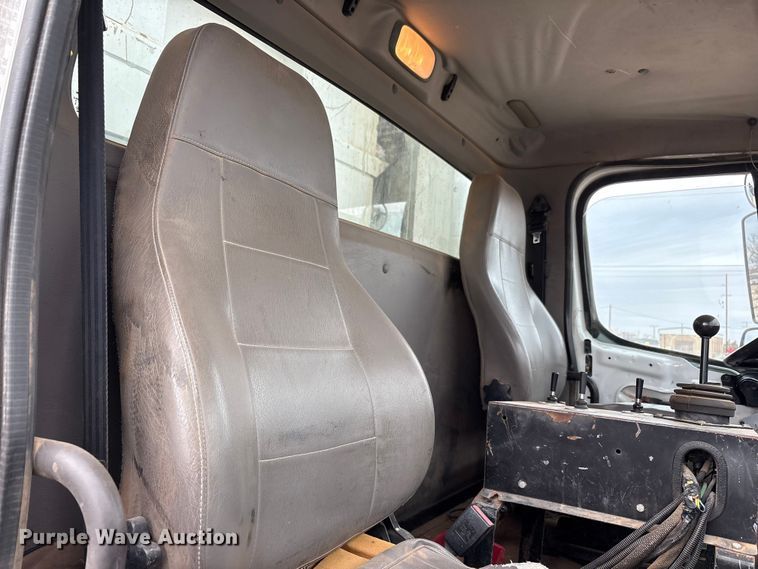 image for item EU4808 2014 Freightliner M2 refuse truck