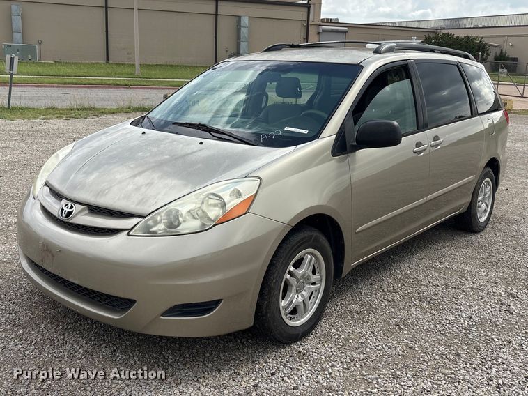 image for item EU5633 2006 Toyota Sienna van