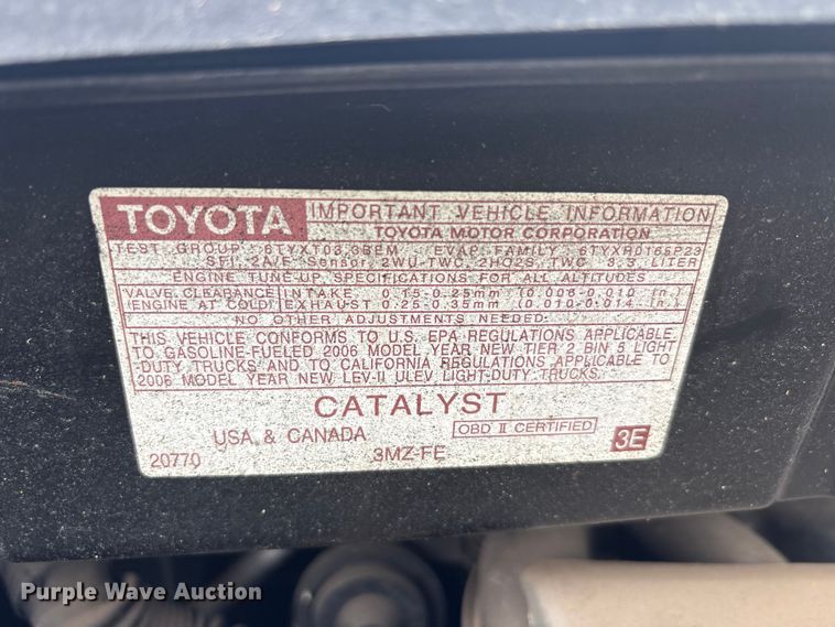 image for item EU5633 2006 Toyota Sienna van