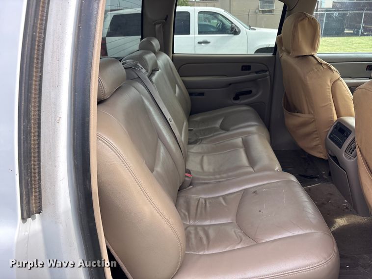 image for item EU5641 2006 Chevrolet Silverado 1500 Crew Cab pickup truck