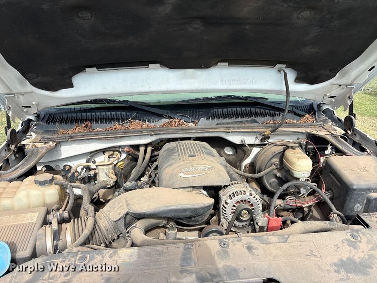 image for item EU5641 2006 Chevrolet Silverado 1500 Crew Cab pickup truck