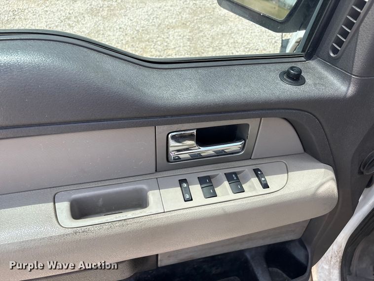image for item EU5656 2010 Ford F150 Crew Cab pickup truck