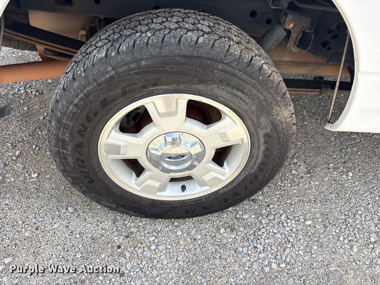 image for item EU5656 2010 Ford F150 Crew Cab pickup truck