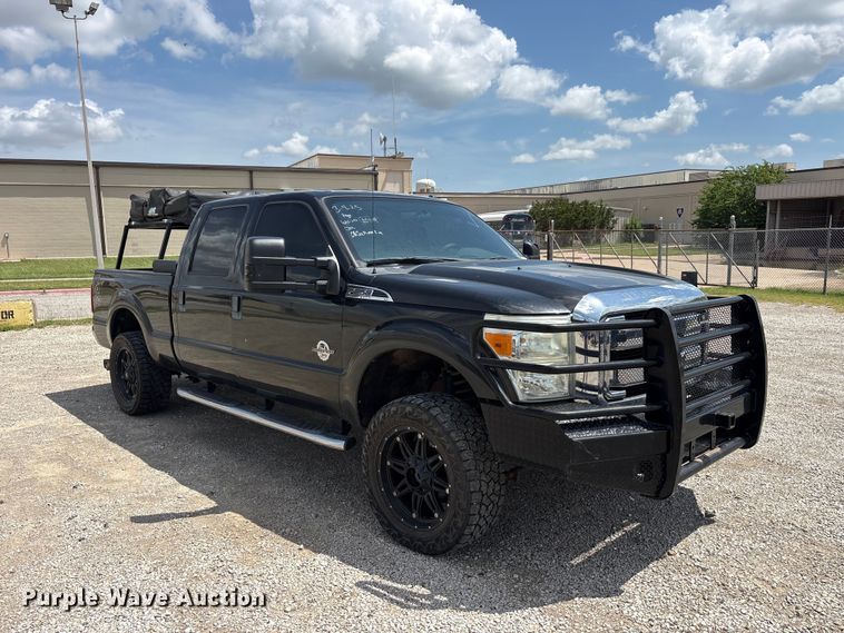 image for item EU5657 2015 Ford F250 Super Duty Crew Cab pickup truck