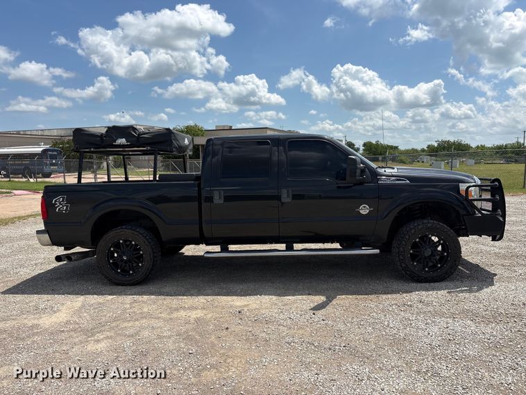 image for item EU5657 2015 Ford F250 Super Duty Crew Cab pickup truck