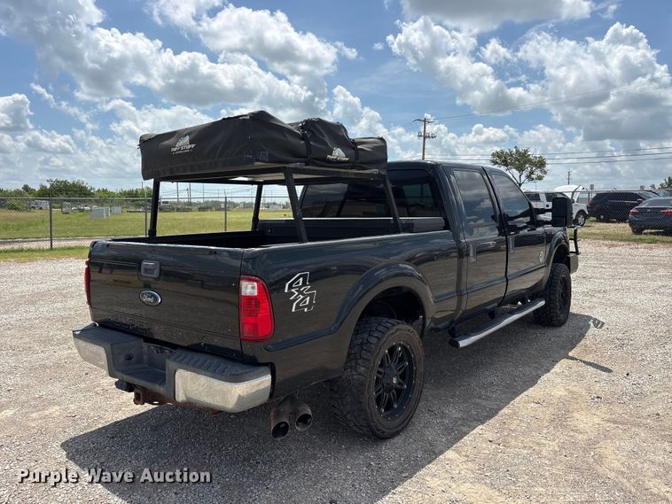 image for item EU5657 2015 Ford F250 Super Duty Crew Cab pickup truck