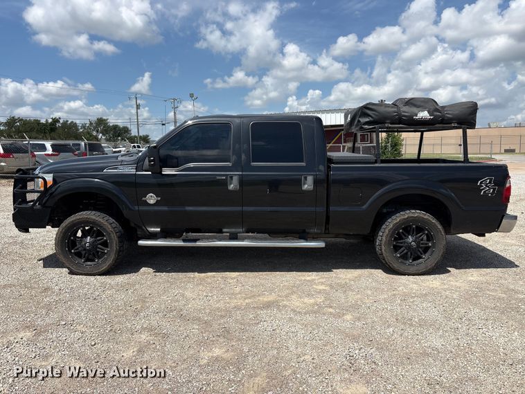 image for item EU5657 2015 Ford F250 Super Duty Crew Cab pickup truck