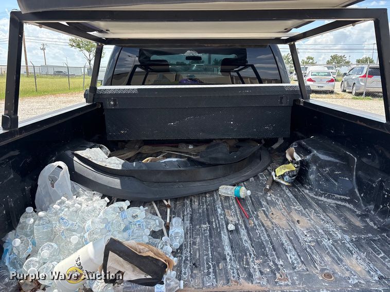 image for item EU5657 2015 Ford F250 Super Duty Crew Cab pickup truck