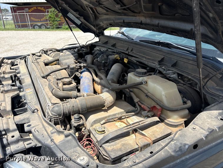 image for item EU5657 2015 Ford F250 Super Duty Crew Cab pickup truck