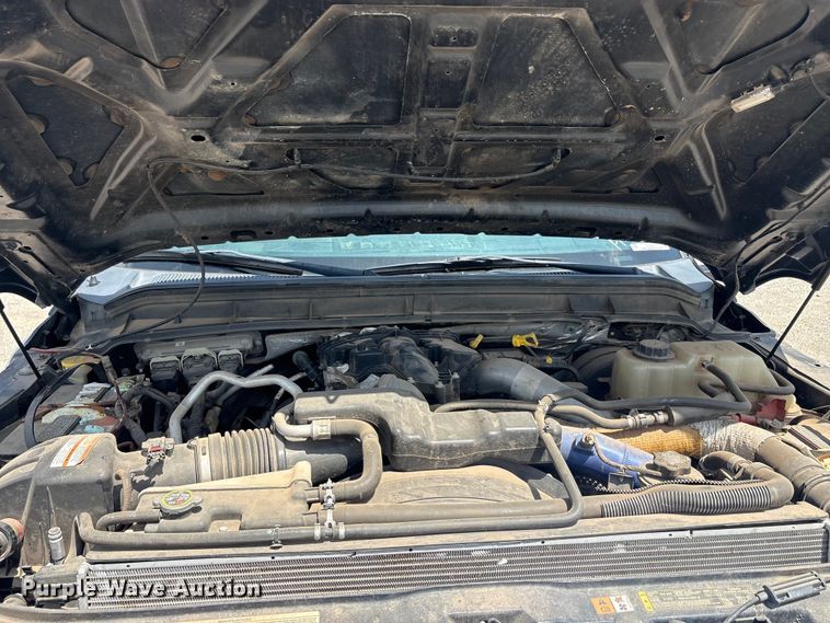 image for item EU5657 2015 Ford F250 Super Duty Crew Cab pickup truck
