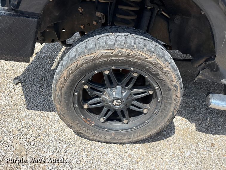 image for item EU5657 2015 Ford F250 Super Duty Crew Cab pickup truck