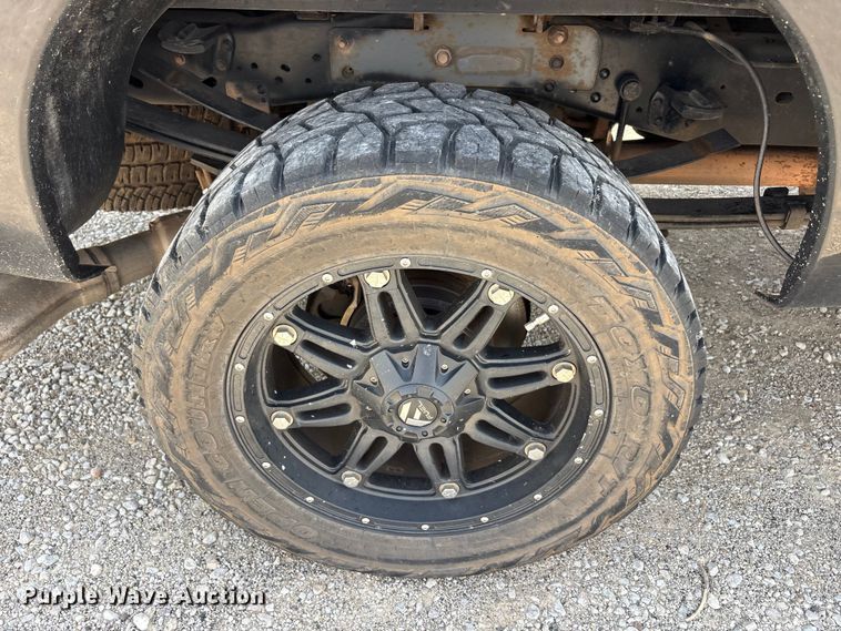 image for item EU5657 2015 Ford F250 Super Duty Crew Cab pickup truck