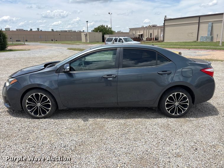 image for item EU5658 2015 Toyota Corolla 