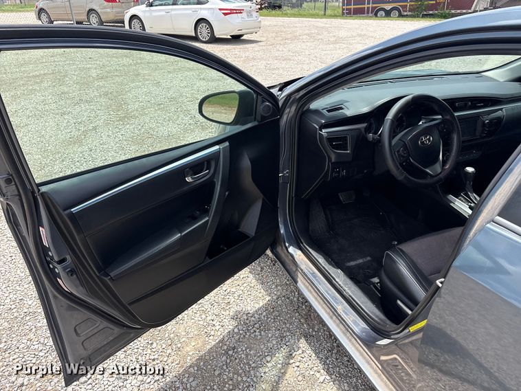 image for item EU5658 2015 Toyota Corolla 