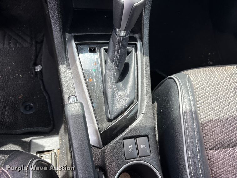 image for item EU5658 2015 Toyota Corolla 