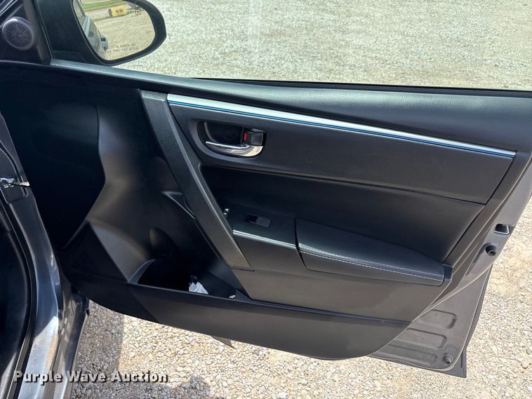 image for item EU5658 2015 Toyota Corolla 