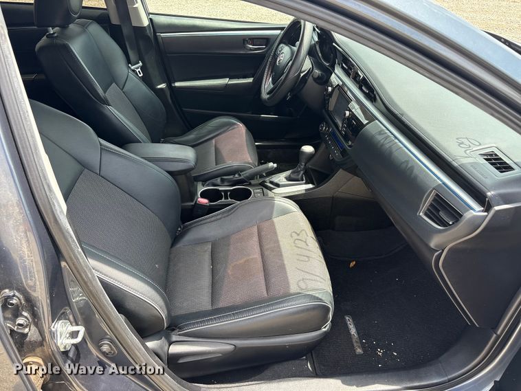 image for item EU5658 2015 Toyota Corolla 