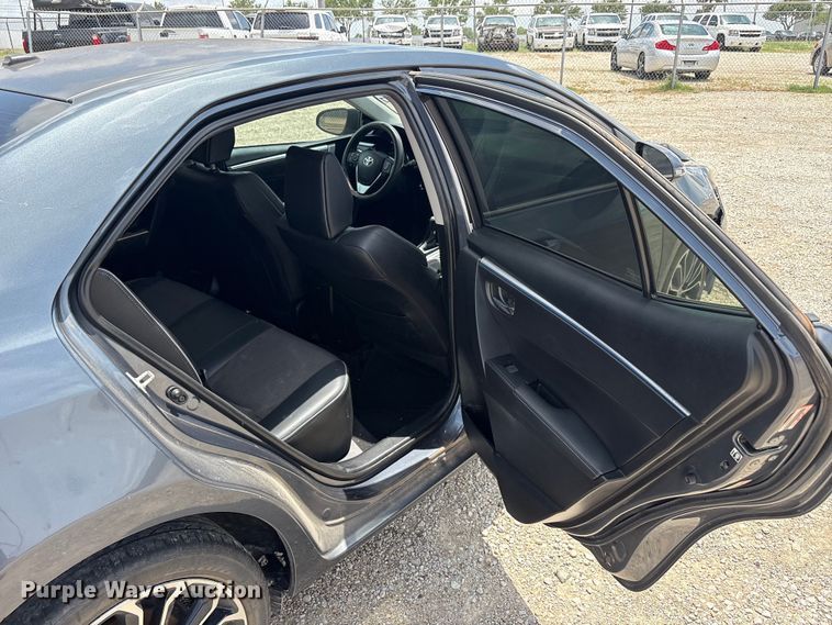 image for item EU5658 2015 Toyota Corolla 