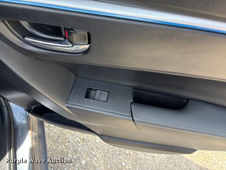 image for item EU5658 2015 Toyota Corolla 