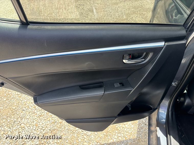 image for item EU5658 2015 Toyota Corolla 