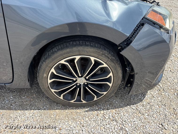 image for item EU5658 2015 Toyota Corolla 