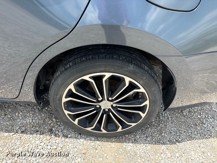 image for item EU5658 2015 Toyota Corolla 