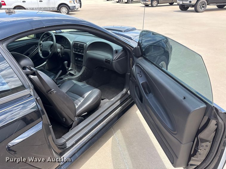 image for item EU5695 2003 Ford Mustang 