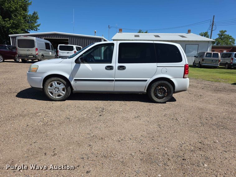 image for item EV2177 2008 Chevrolet Uplander LS van