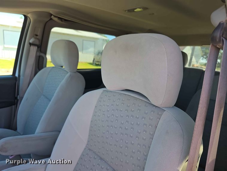 image for item EV2177 2008 Chevrolet Uplander LS van