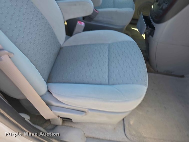 image for item EV2177 2008 Chevrolet Uplander LS van