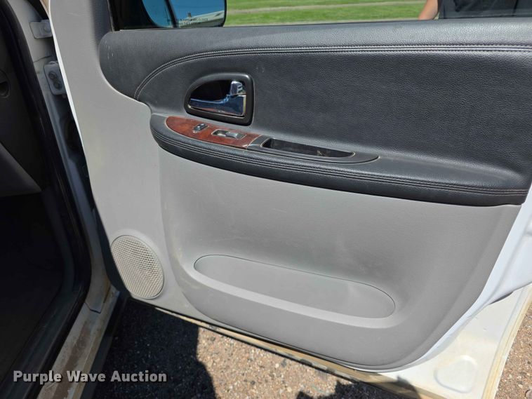 image for item EV2177 2008 Chevrolet Uplander LS van
