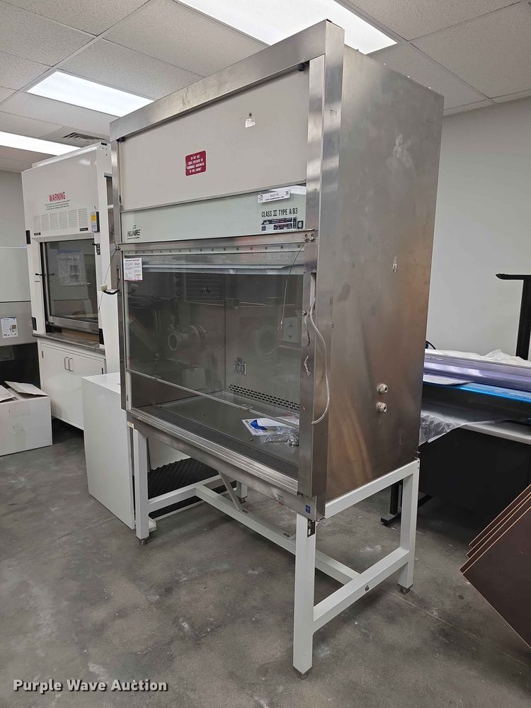 image for item EV2179 Nuaire NU-425-400 biological safety cabinet