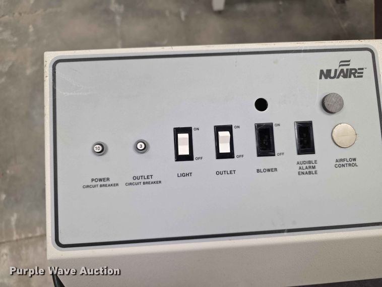 image for item EV2179 Nuaire NU-425-400 biological safety cabinet