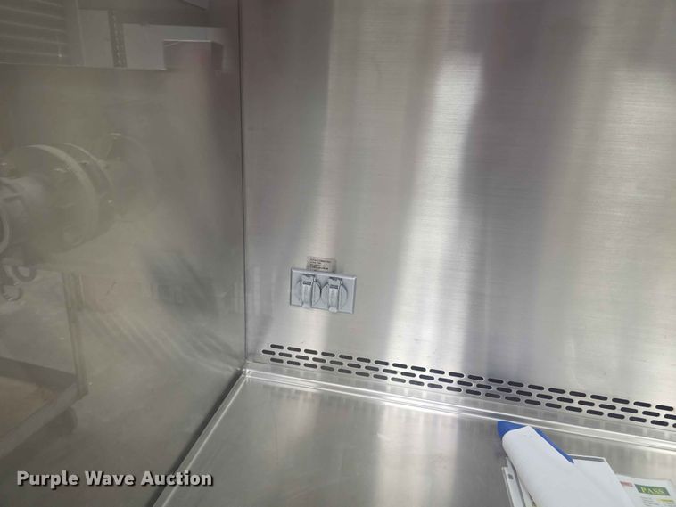 image for item EV2179 Nuaire NU-425-400 biological safety cabinet